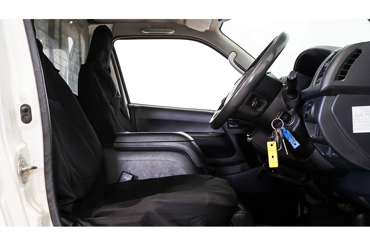 2016 Toyota Hiace TRH201R LWB