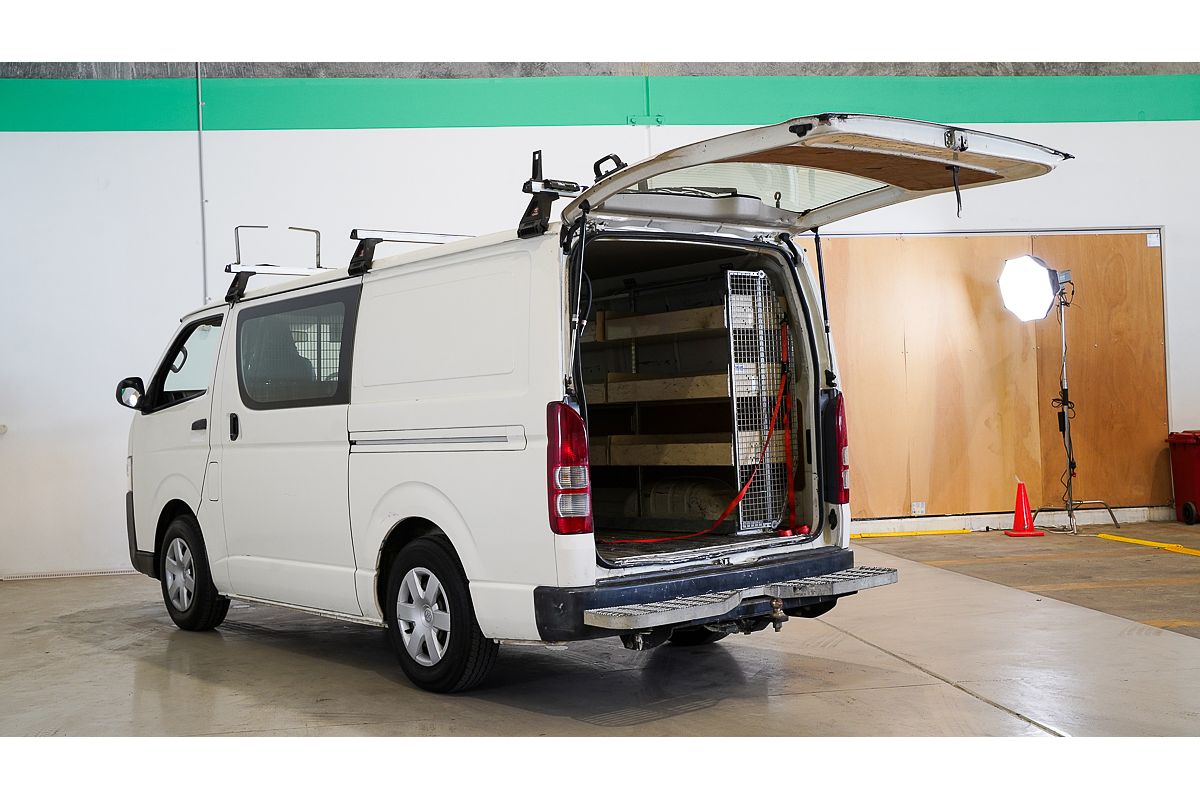 2016 Toyota Hiace TRH201R LWB