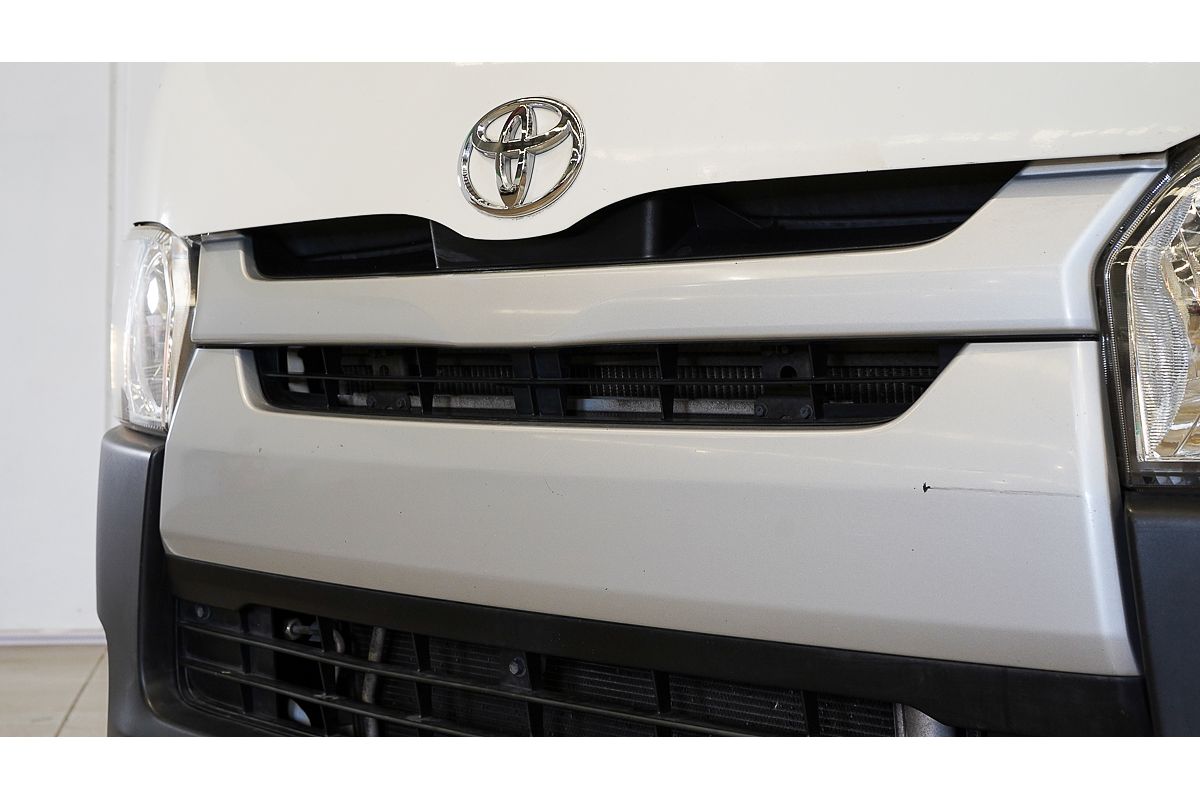 2016 Toyota Hiace TRH201R LWB