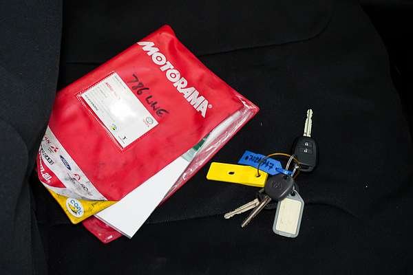 2016 Toyota Hiace TRH201R LWB