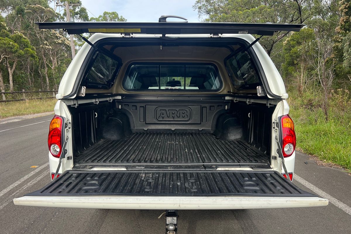 2015 Mitsubishi Triton GLX MN 4X4