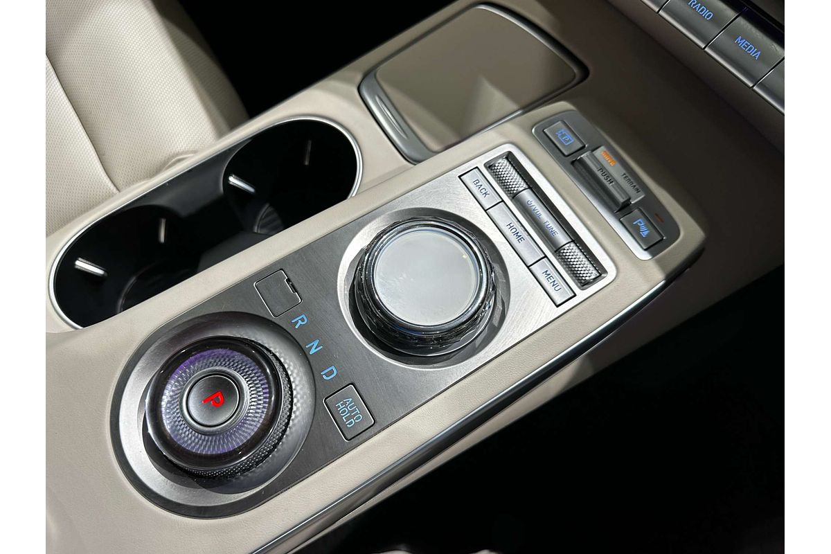 2024 Genesis GV70 2.5T AWD JK.V2