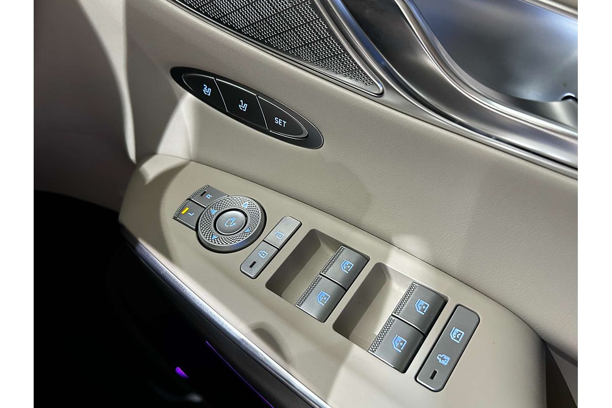 2024 Genesis GV70 2.5T AWD JK.V2