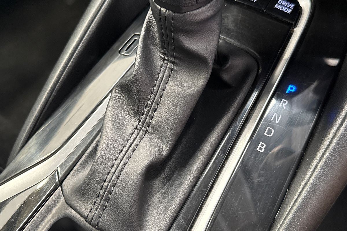 2022 Toyota Corolla ASCENT SPORT + NAVI HYBRID ZWE211R