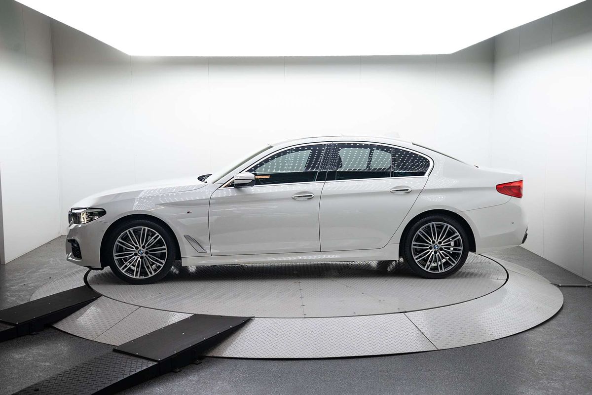 2019 BMW 5 Series 520i Luxury Line G30