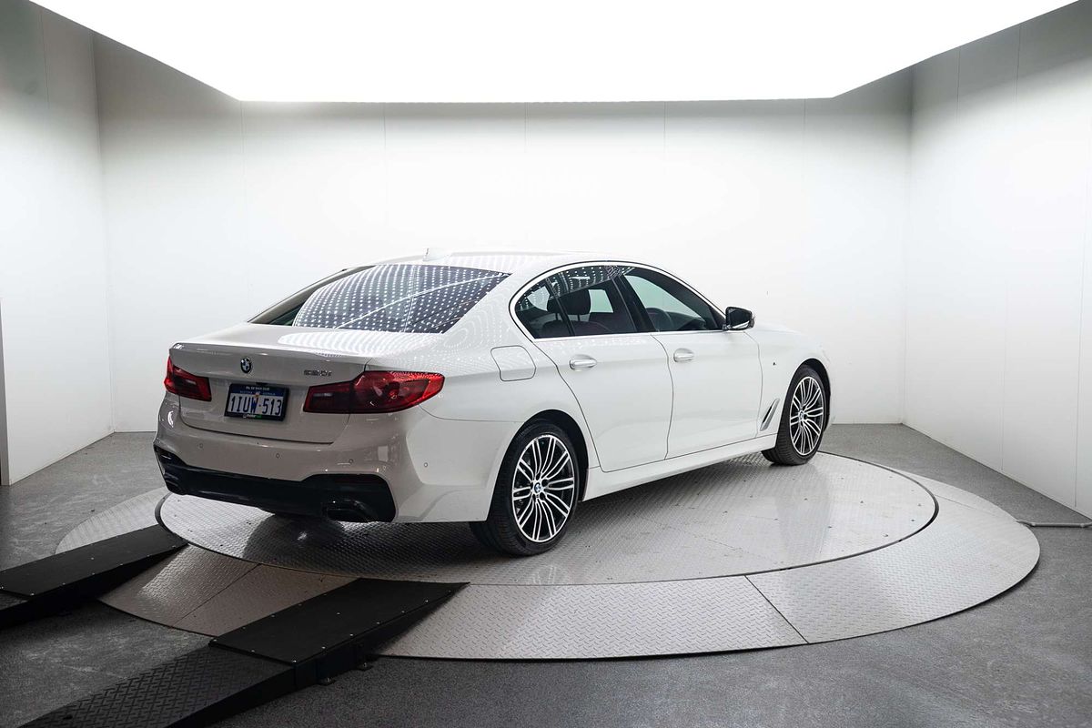 2019 BMW 5 Series 520i Luxury Line G30