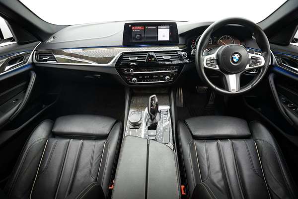 2019 BMW 5 Series 520i Luxury Line G30