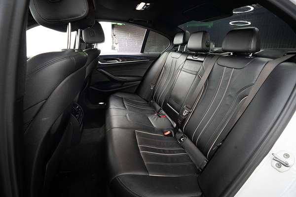 2019 BMW 5 Series 520i Luxury Line G30