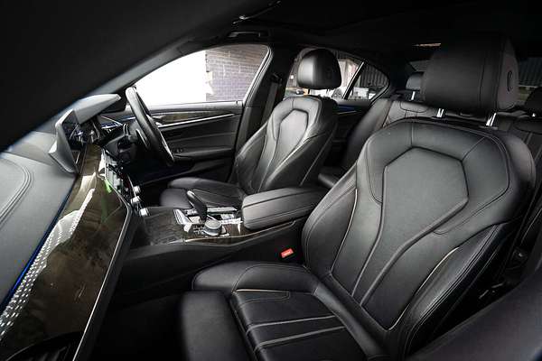 2019 BMW 5 Series 520i Luxury Line G30