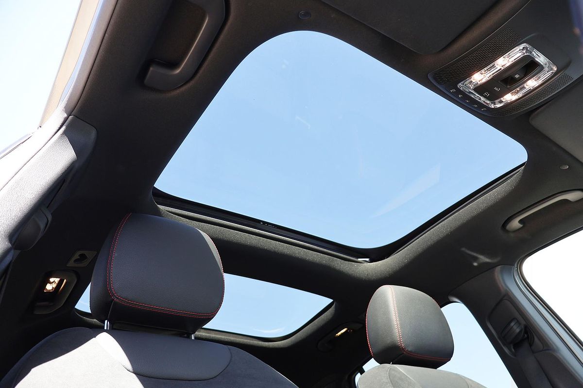 2022 Mercedes-Benz GLA-Class GLA200 H247