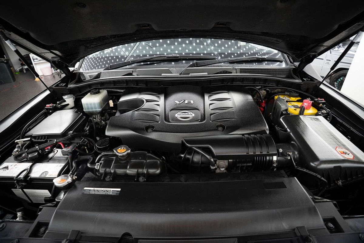 2014 Nissan Patrol ST-L Y62