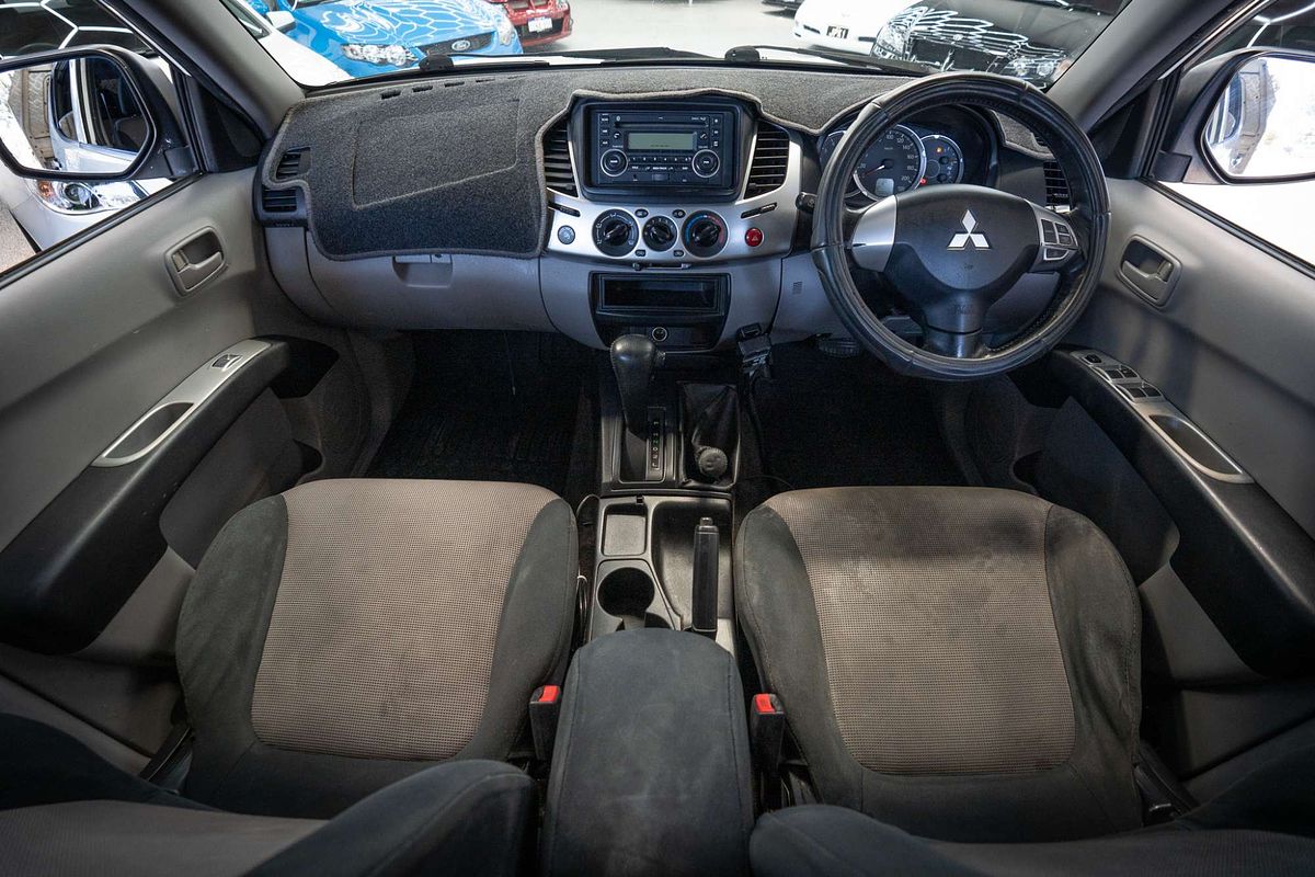 2011 Mitsubishi Triton GL-R MN 4X4