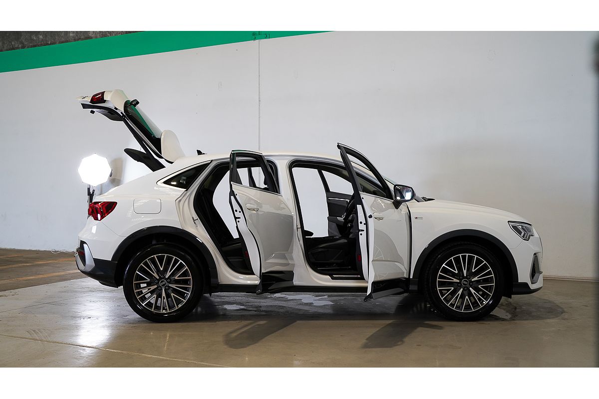 2021 Audi Q3 35 TFSI S line F3