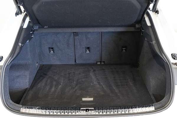 2021 Audi Q3 35 TFSI S line F3