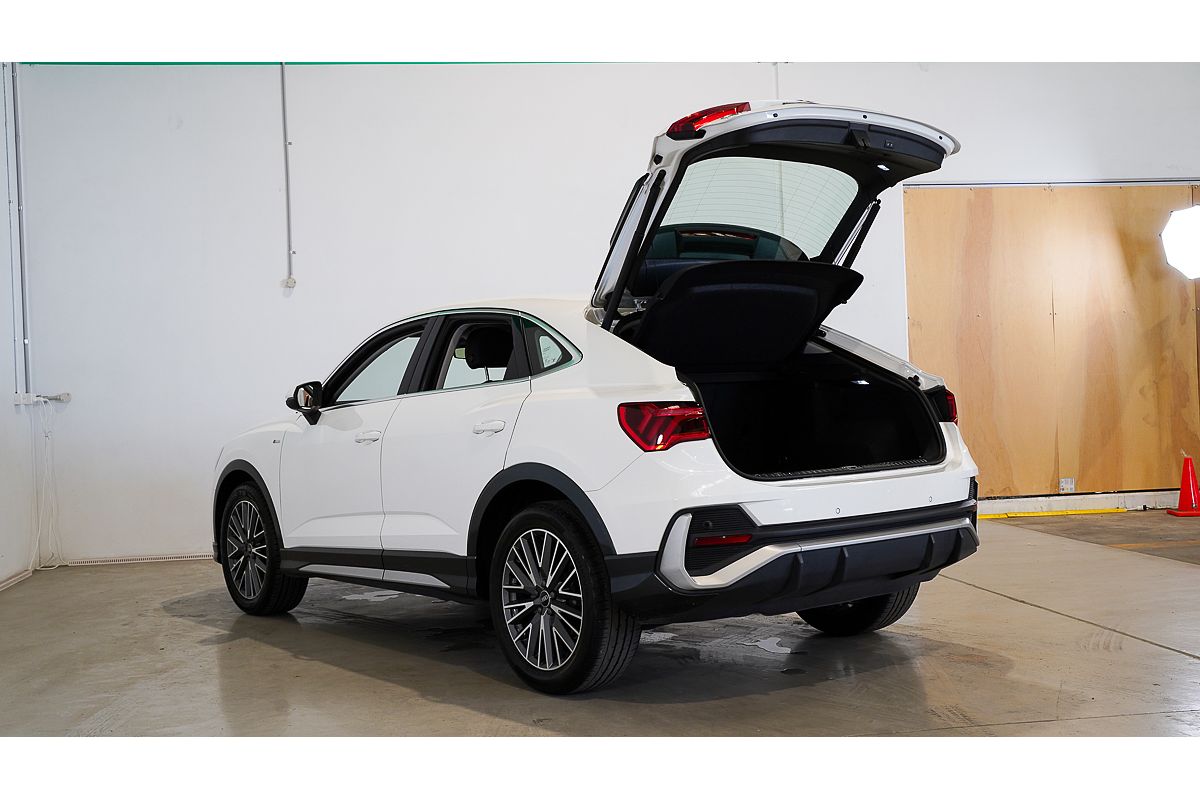 2021 Audi Q3 35 TFSI S line F3