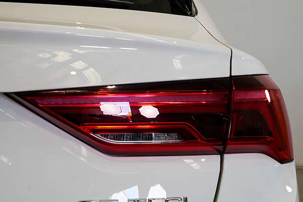 2021 Audi Q3 35 TFSI S line F3