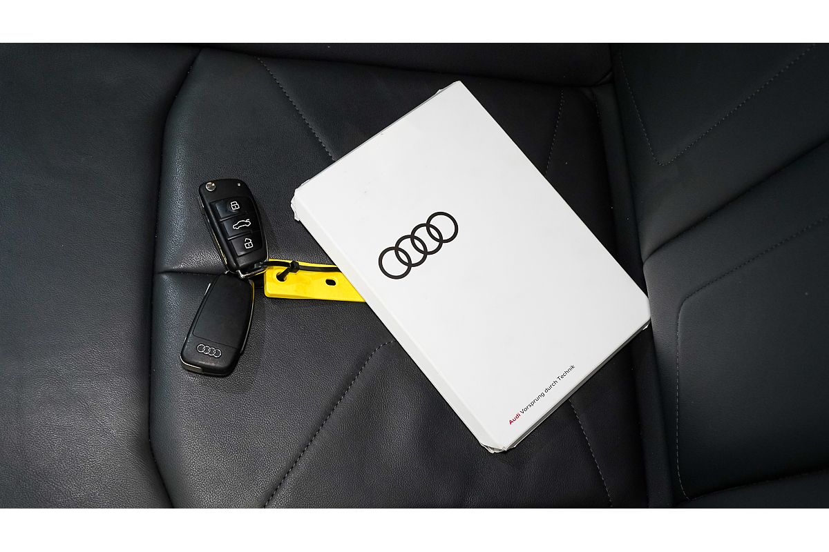 2021 Audi Q3 35 TFSI S line F3