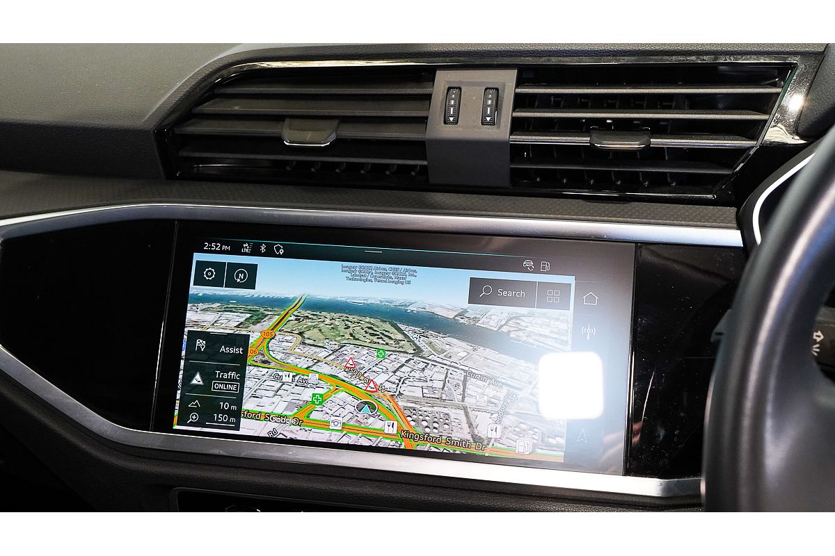 2021 Audi Q3 35 TFSI S line F3