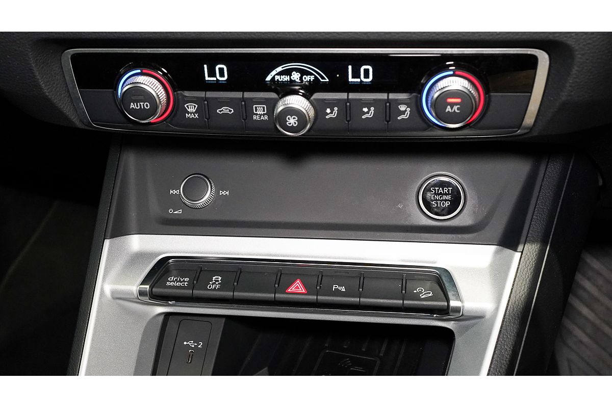 2021 Audi Q3 35 TFSI S line F3