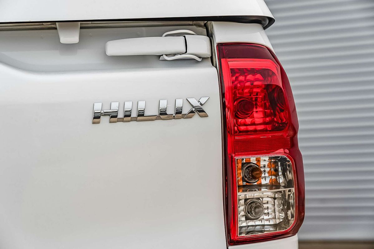 2018 Toyota Hilux SR GUN126R 4X4
