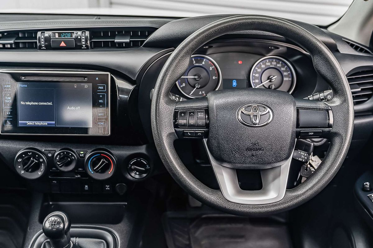 2018 Toyota Hilux SR GUN126R 4X4