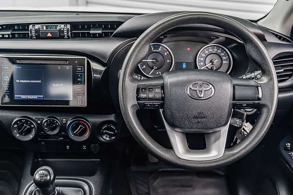 2018 Toyota Hilux SR GUN126R 4X4
