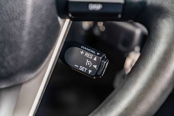 2018 Toyota Hilux SR GUN126R 4X4