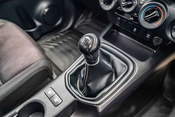 2018 Toyota Hilux SR GUN126R 4X4