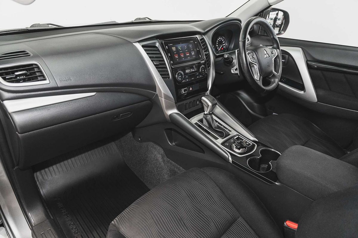 2019 Mitsubishi Pajero Sport GLX QE