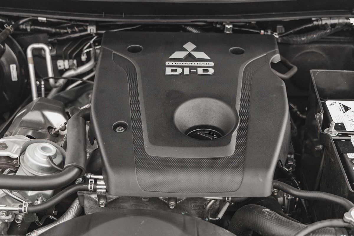 2019 Mitsubishi Pajero Sport GLX QE