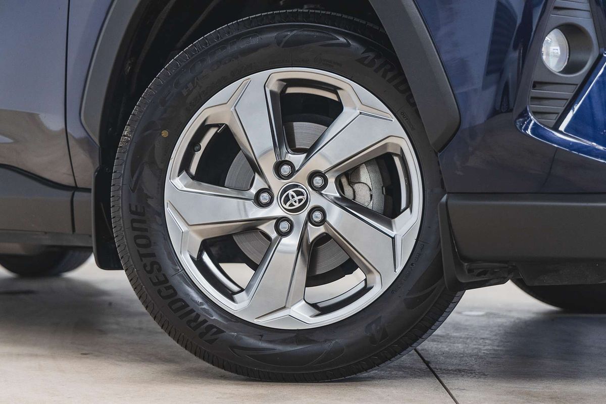 2020 Toyota RAV4 GXL AXAH54R