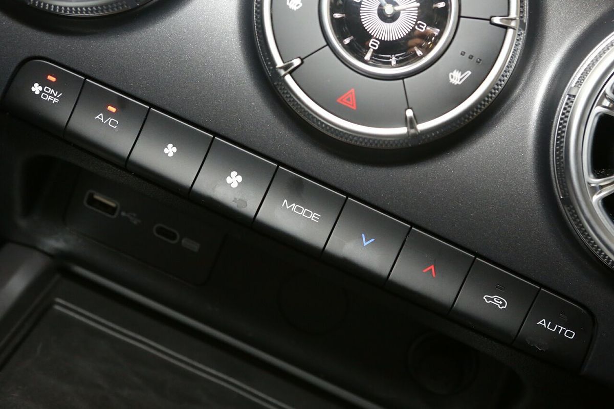 2024 GWM Tank 300 Ultra P01