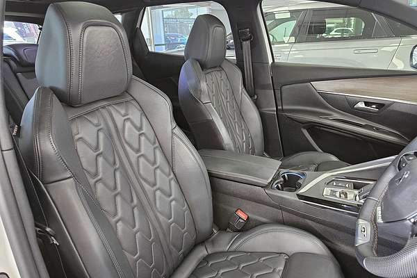 2021 Peugeot 3008 GT P84