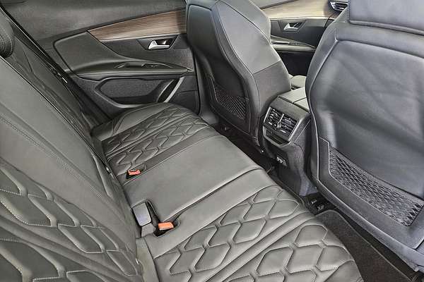 2021 Peugeot 3008 GT P84