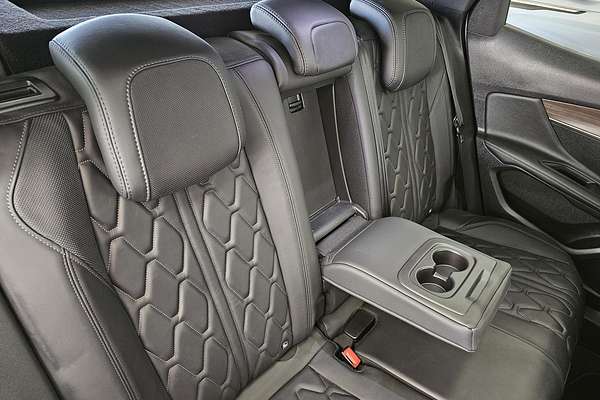 2021 Peugeot 3008 GT P84