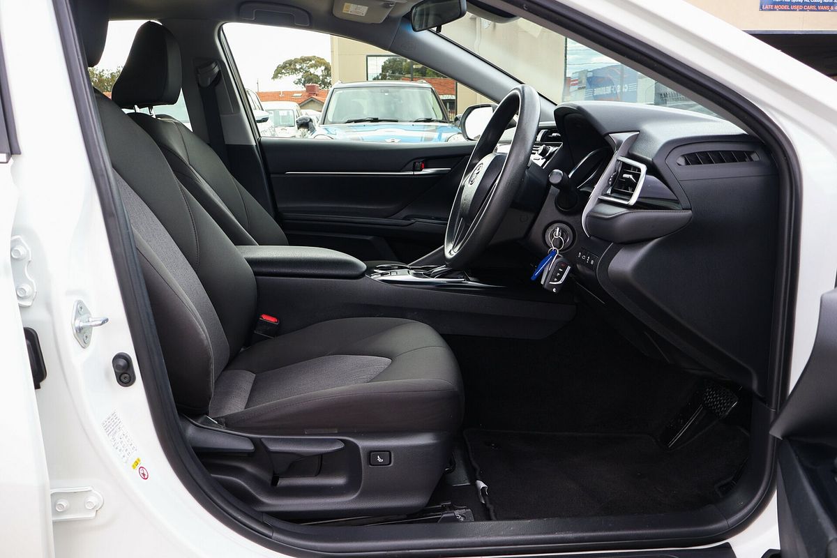 2018 Toyota Camry Ascent ASV70R