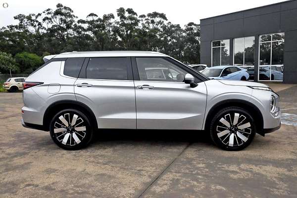 2025 Mitsubishi Outlander Aspire ZM