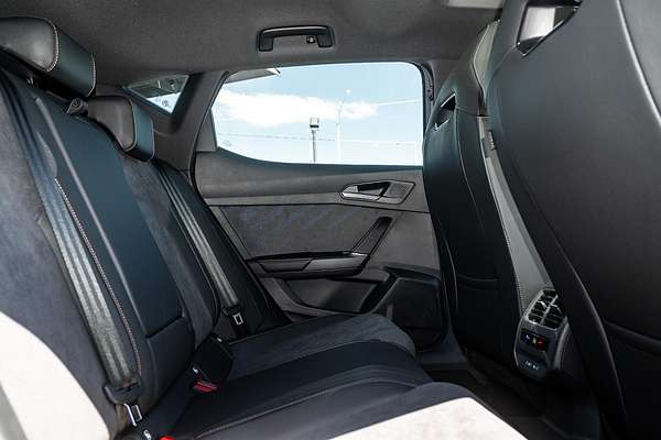 2025 CUPRA Leon S KL