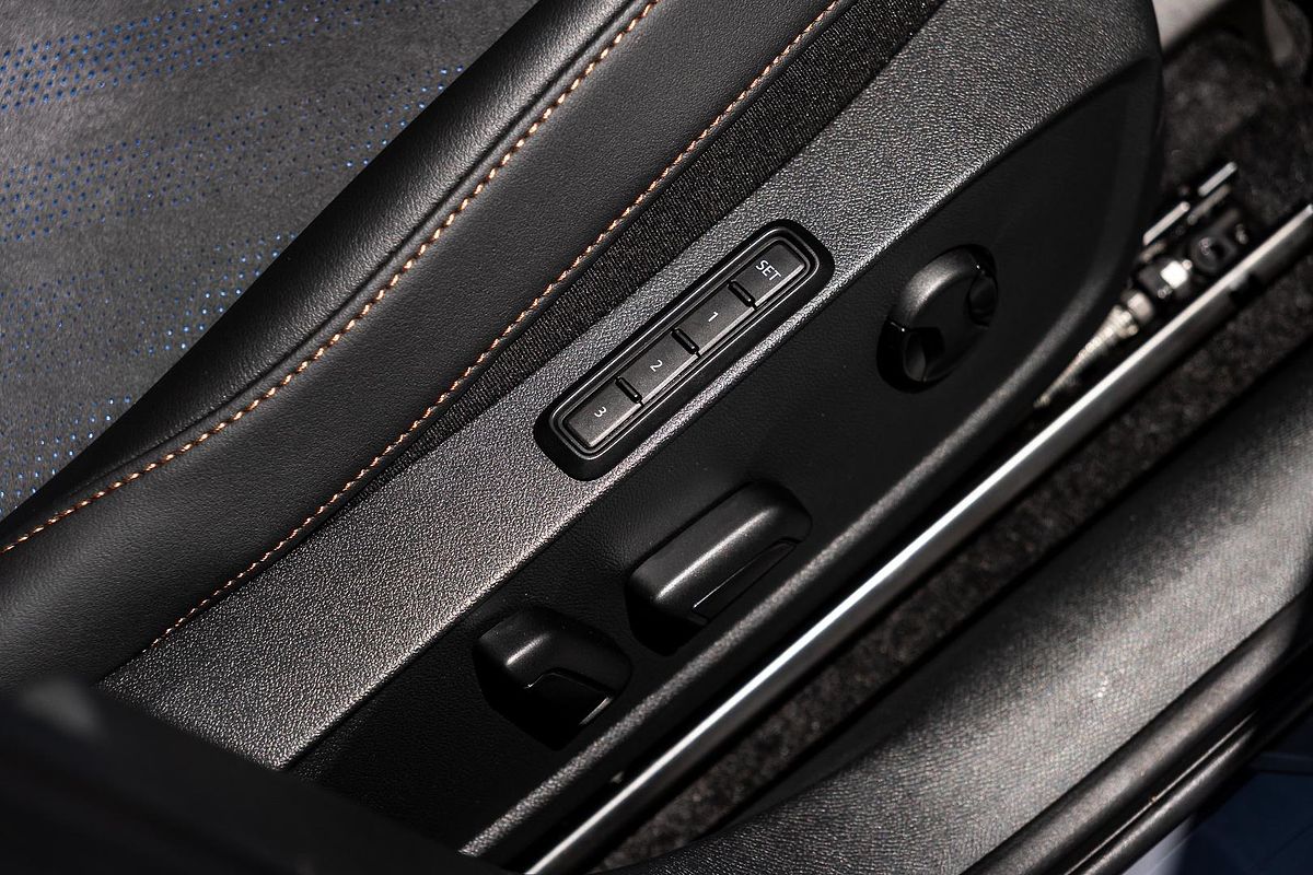 2025 CUPRA Leon S KL