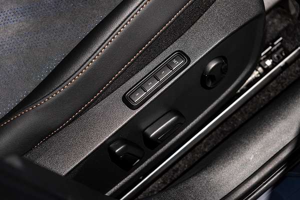 2025 CUPRA Leon S KL