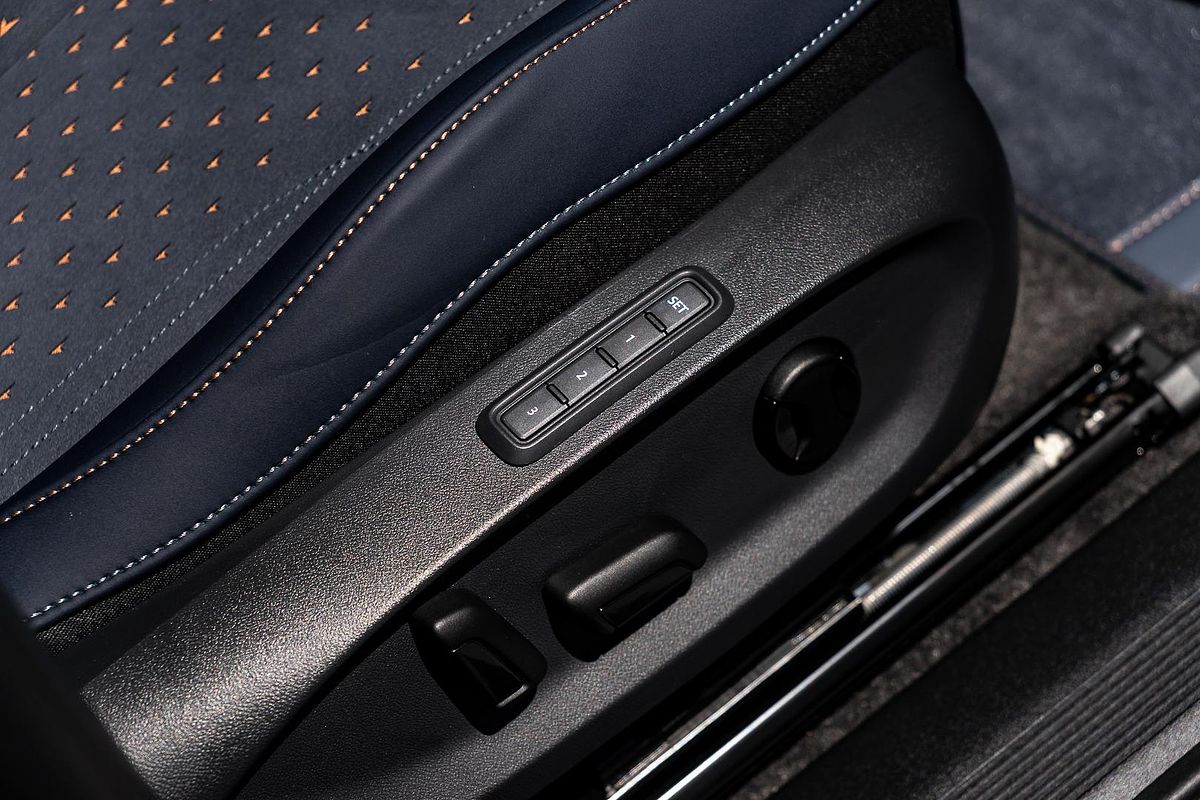 2025 CUPRA Tavascan VZ KR