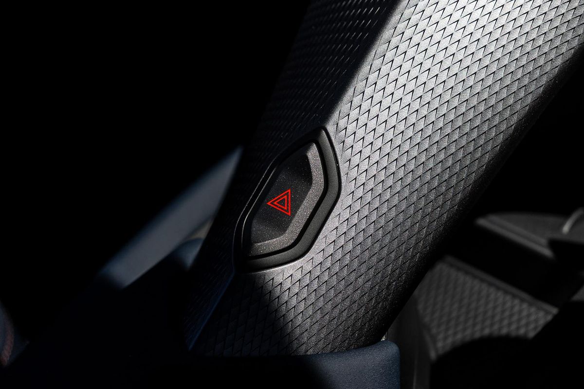 2025 CUPRA Tavascan VZ KR