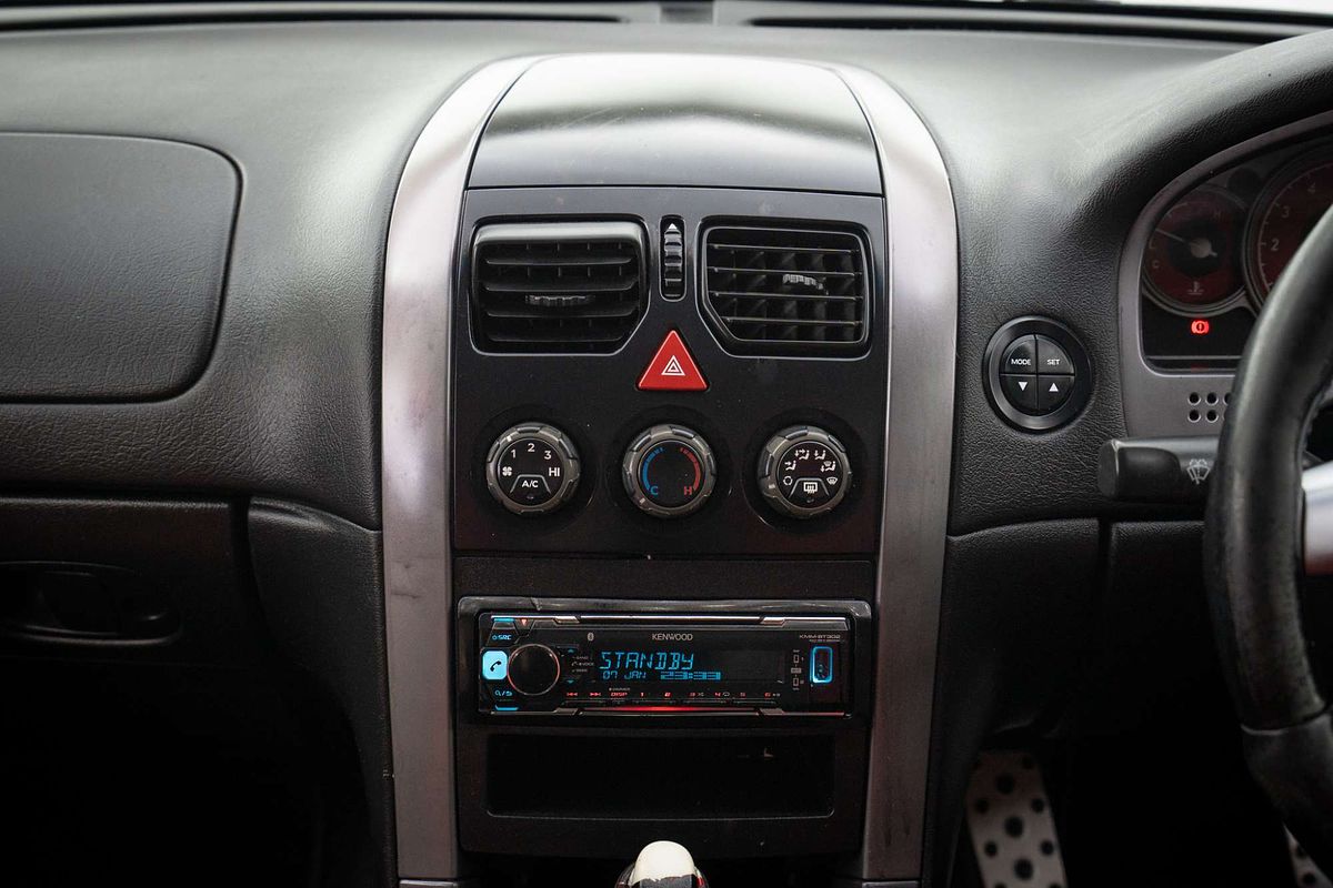 2004 Holden Crewman SS VY II Rear Wheel Drive