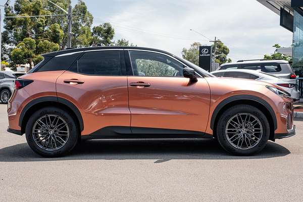 2024 Lexus LBX Sports Luxury MAYH15R