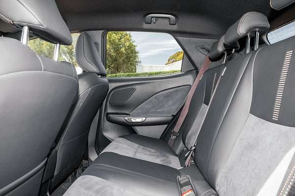 2024 Lexus LBX Sports Luxury MAYH15R