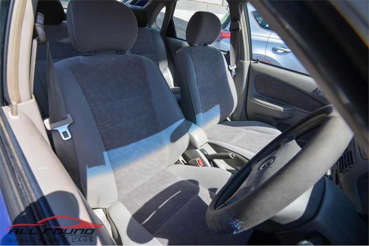 2001 Toyota Corolla AE112R