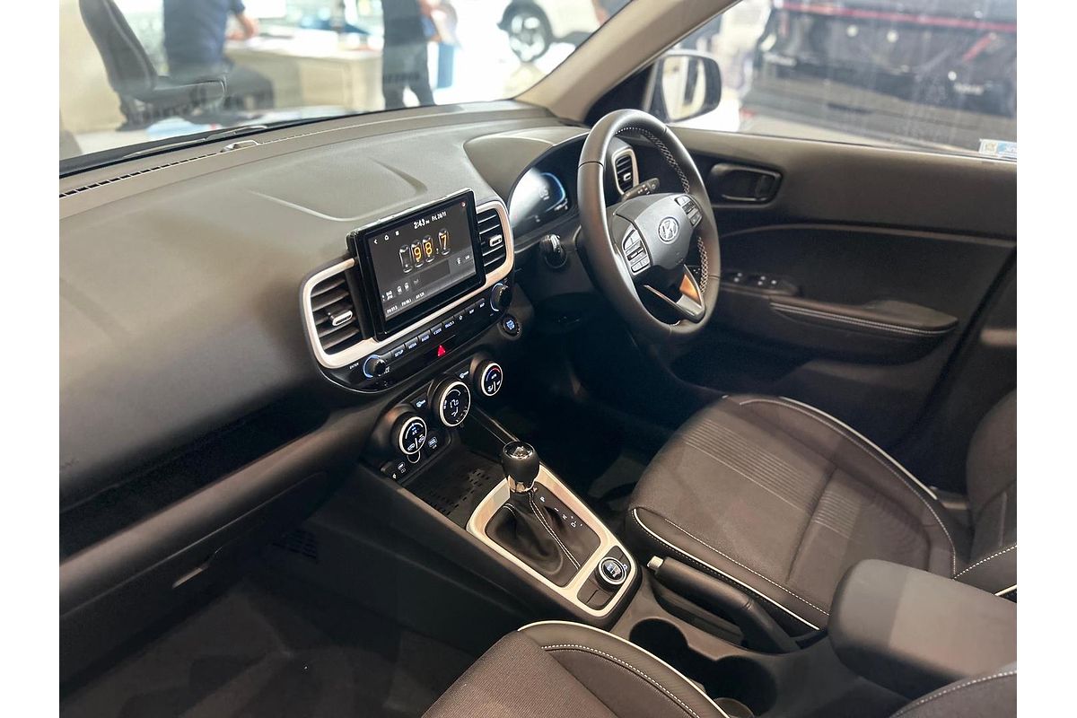 2025 Hyundai Venue Elite QX.V5