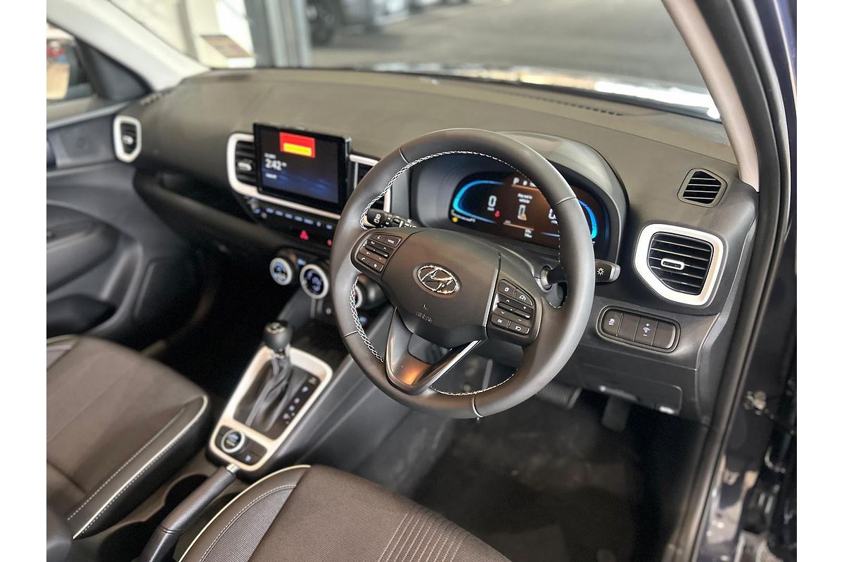 2025 Hyundai Venue Elite QX.V5