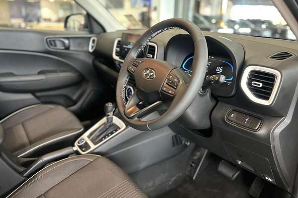 2025 Hyundai Venue Elite QX.V5