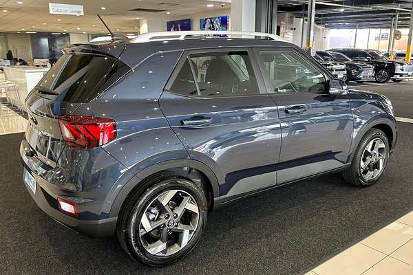 2025 Hyundai Venue Elite QX.V5